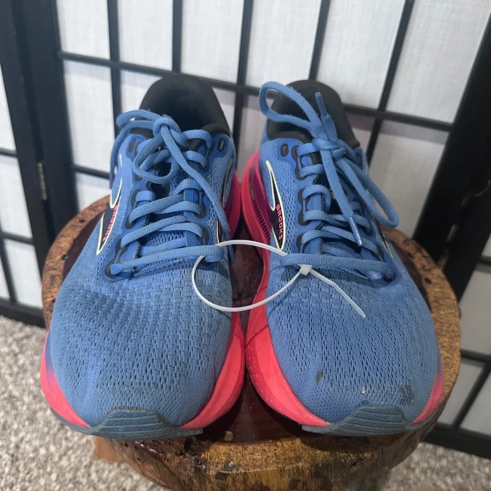 Brooks these shoes
